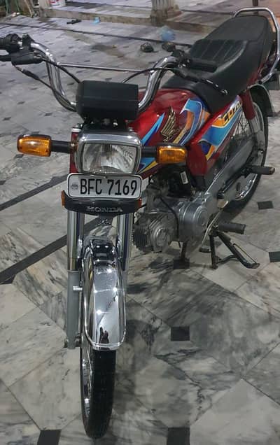 Honda 70cc new bick