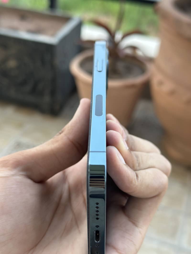 Apple iPhone 12 Pro 7