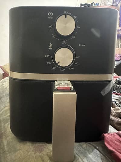 Air fryer under warranty 4.5 ltr