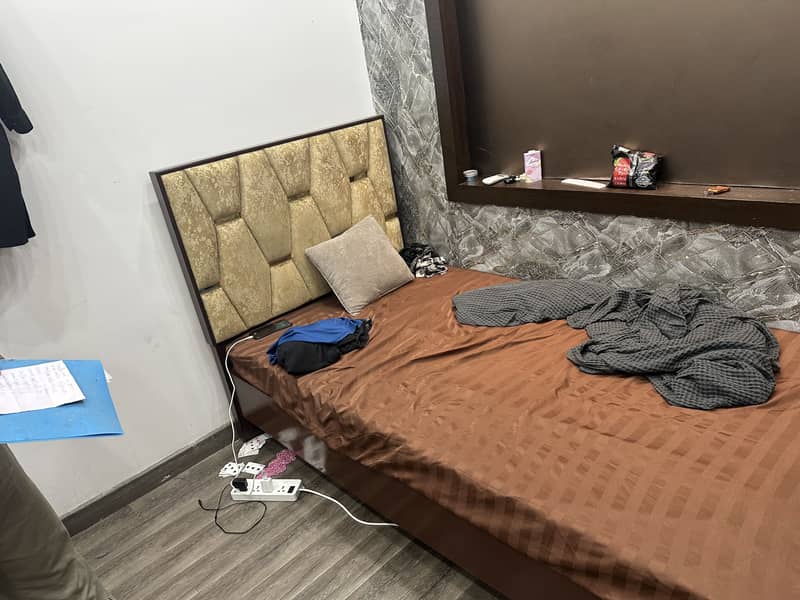 single bed double bed sofas dining table 7