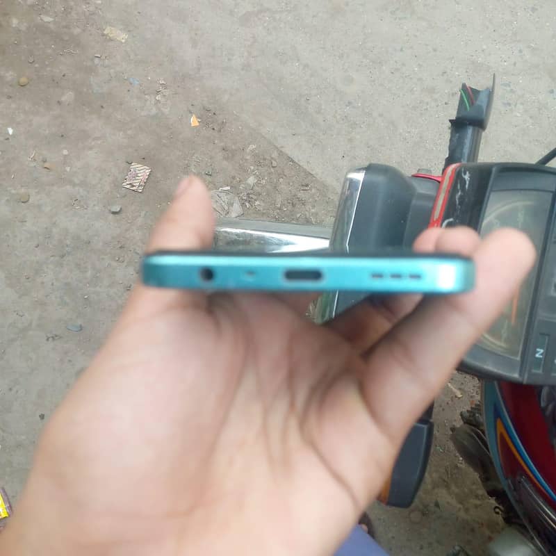 OPPO A78 1