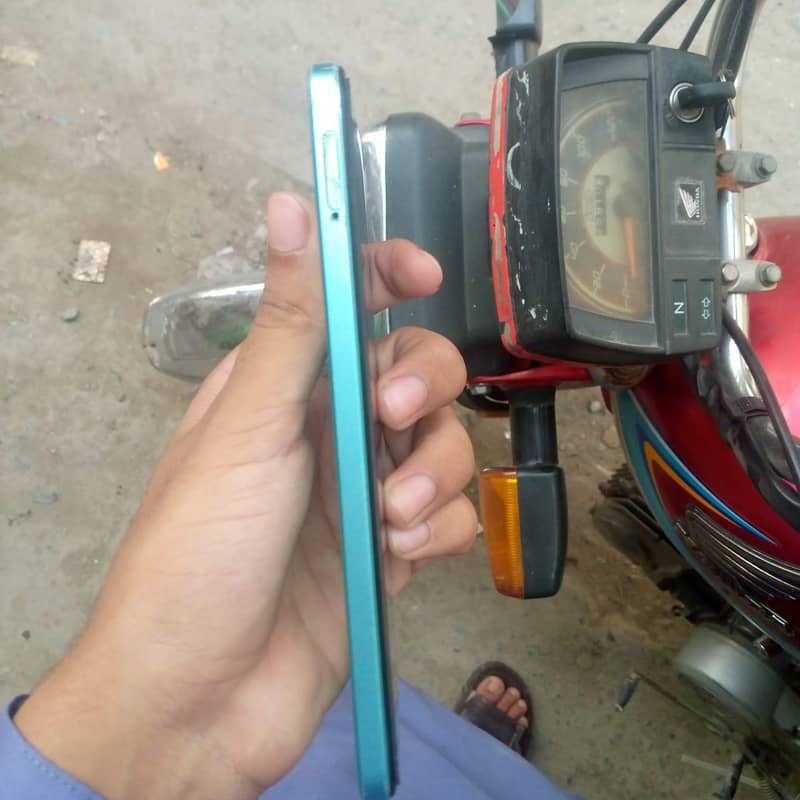 OPPO A78 2