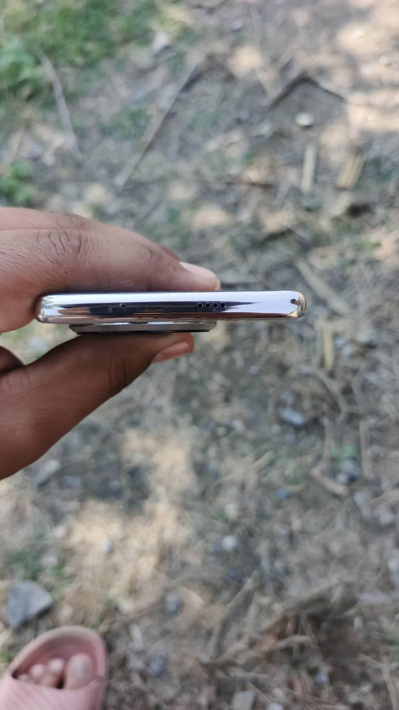 Tecno CAMON 30S 5
