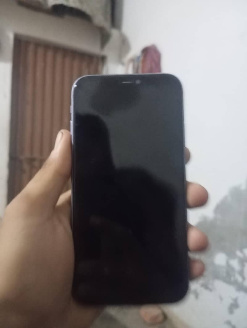 Apple iPhone 11 1