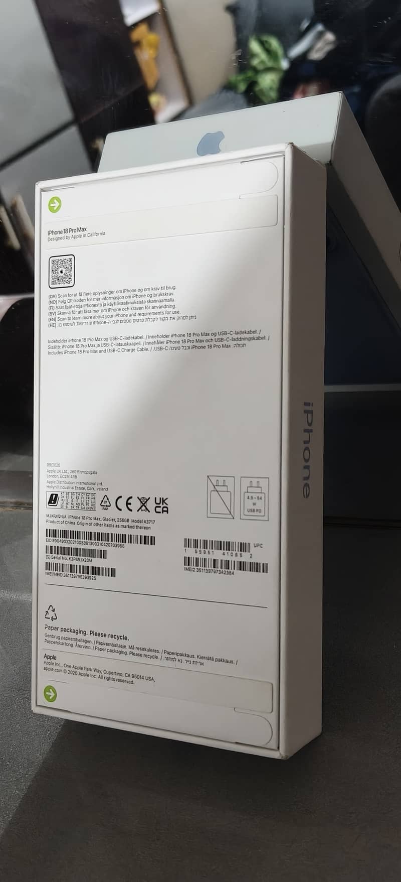 Apple iPhone 18 Pro Max 1