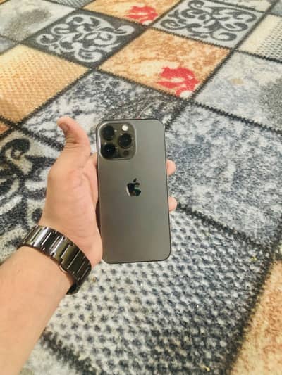 Apple iPhone 13 Pro
