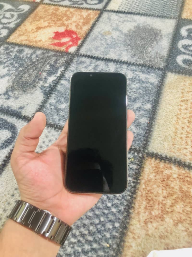 Apple iPhone 13 Pro 1