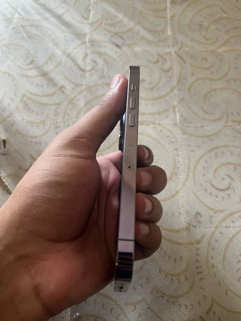 iPhone 14 Pro FU 1