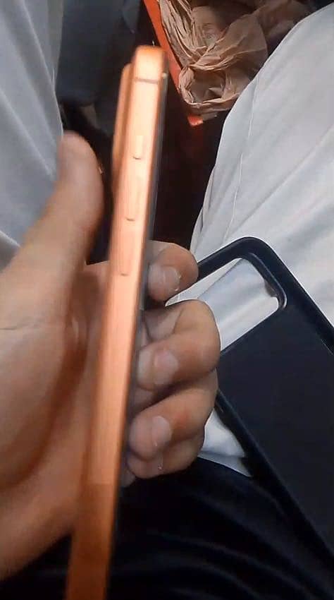 Apple iPhone 17 Pro Max 2