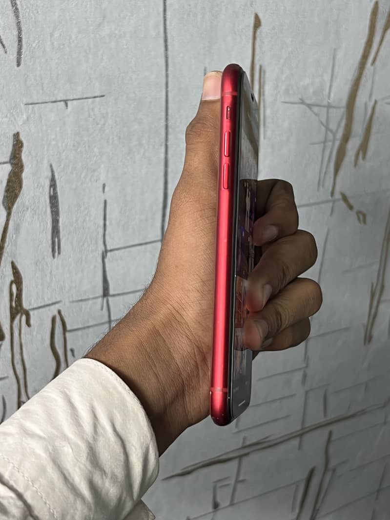 Apple iPhone XR 1