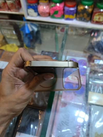 Apple iPhone 13 Pro