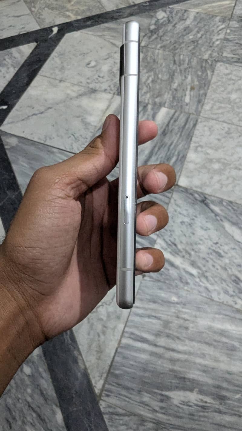 Google Pixel 7a 1