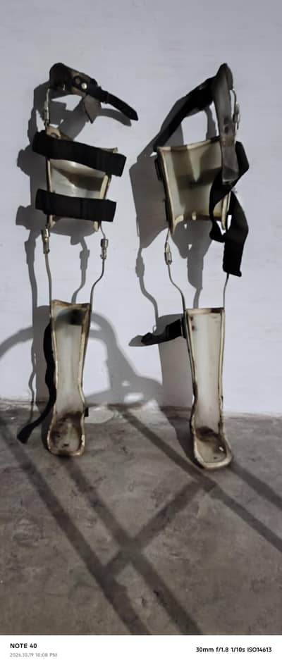 legs Braces support for standing support back bone