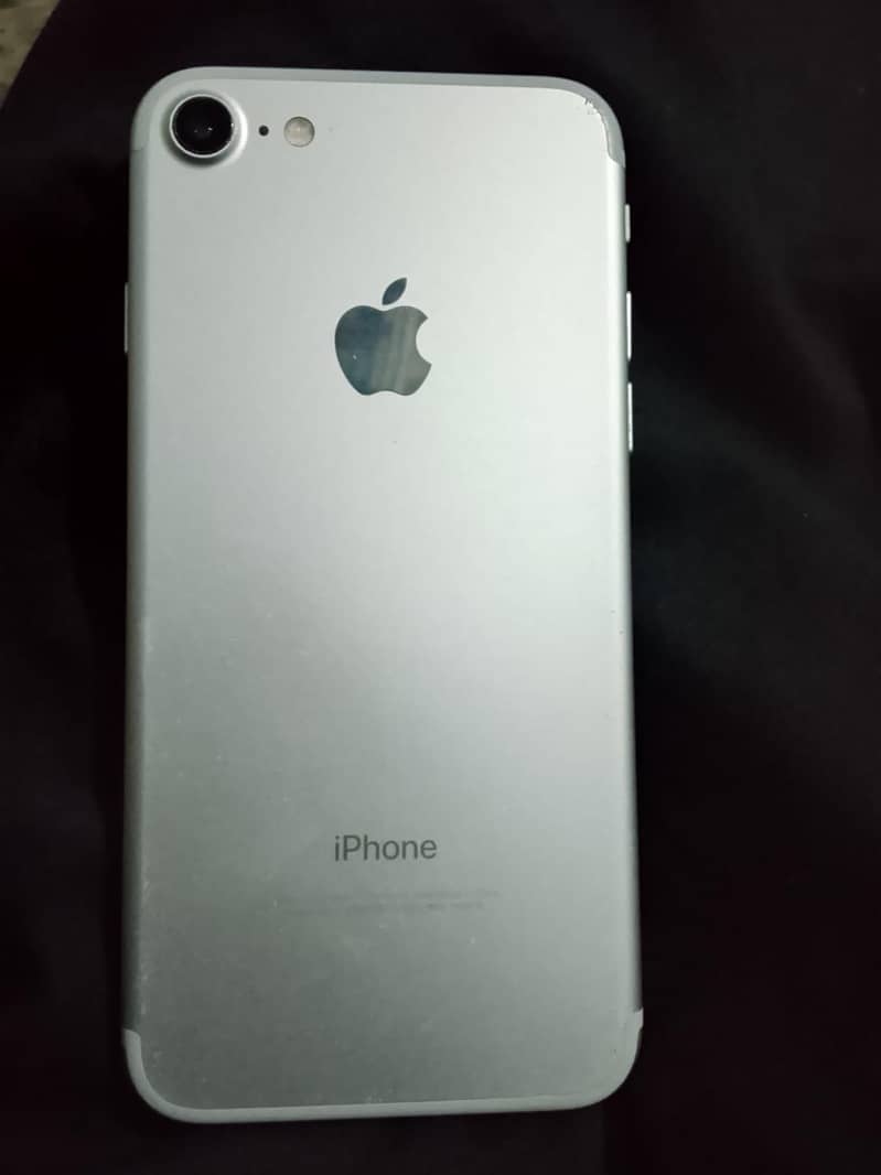 Apple iPhone 7 0