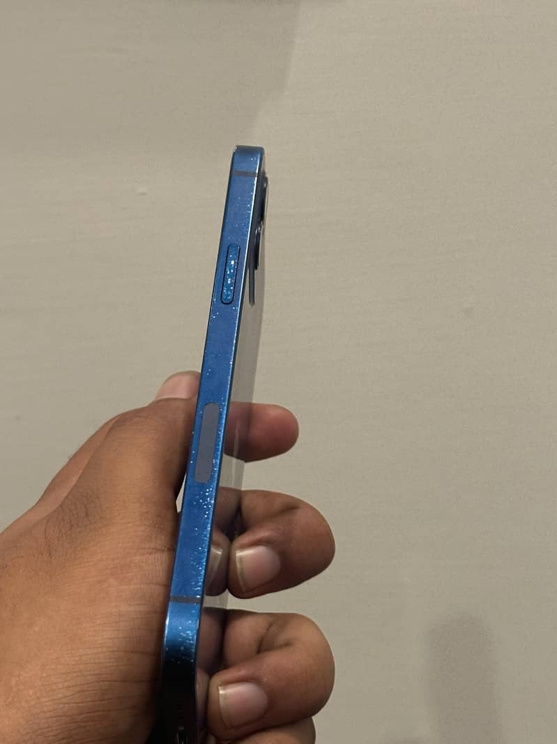 Apple iPhone 12 5
