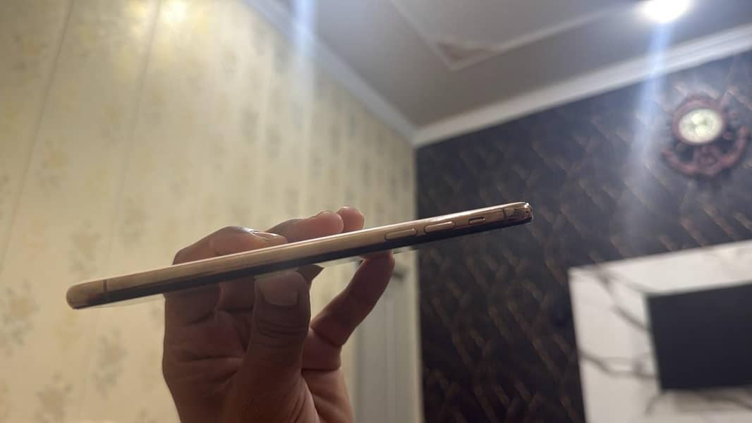 Apple iPhone 11 Pro Max 5