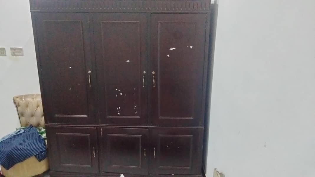 wooden wardrobe 1