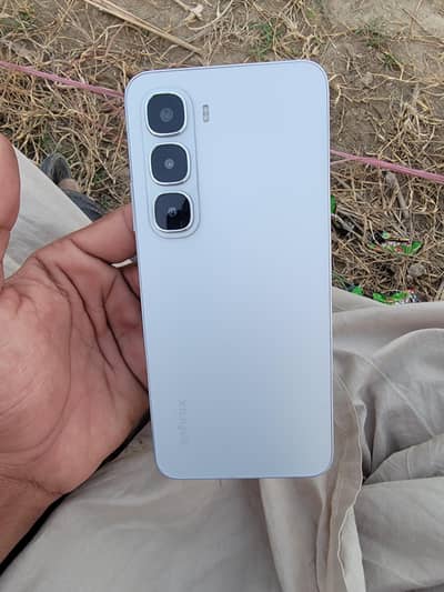 Infinix Hot 60i