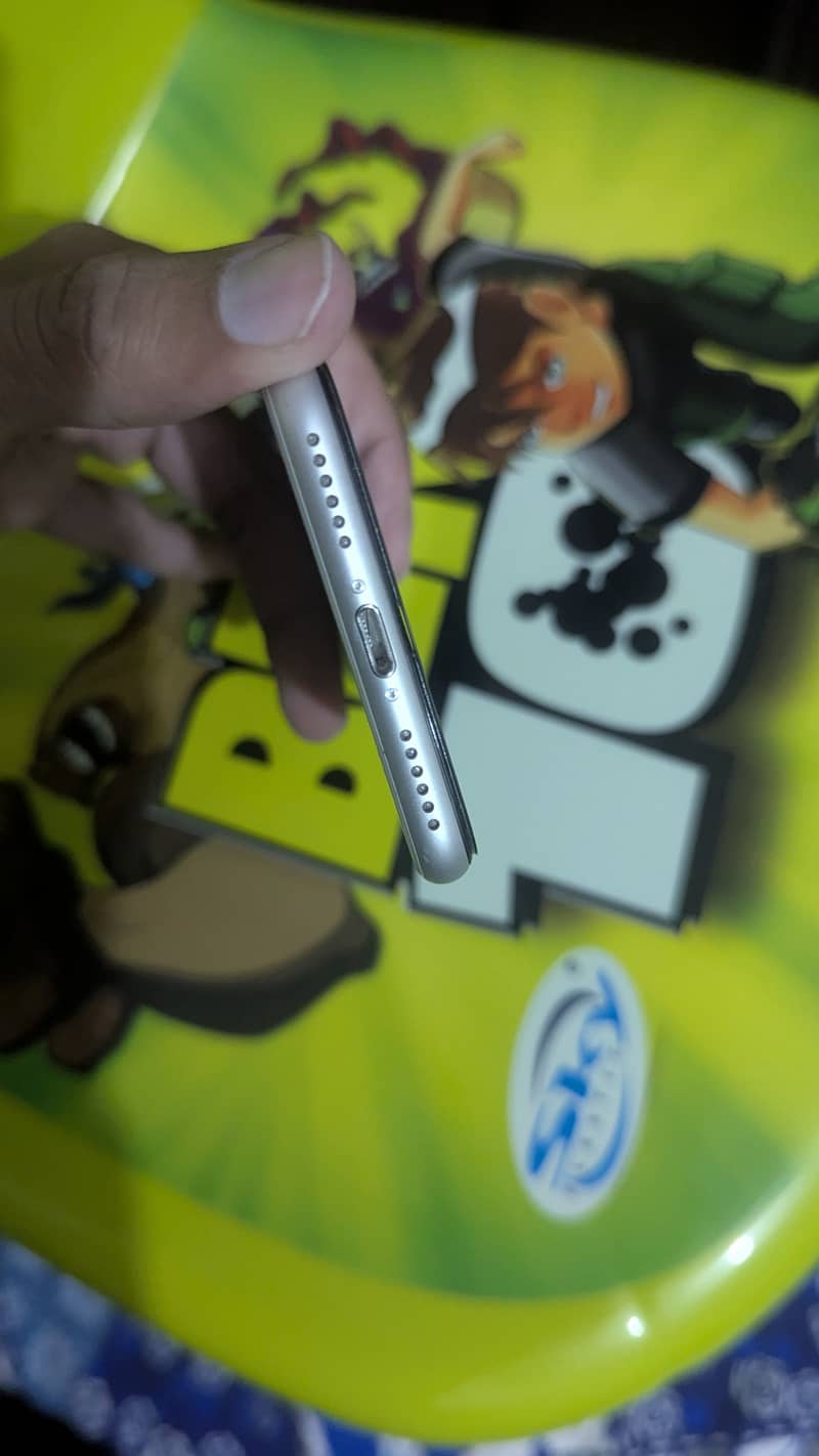 Apple iPhone SE 3