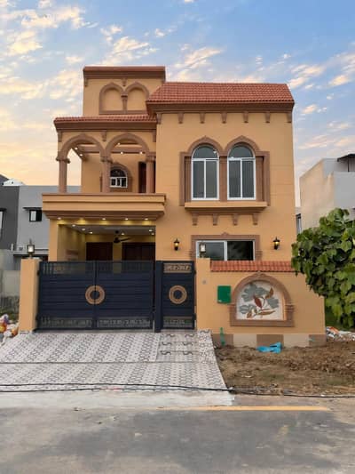 5 Marla Brand New House For Sale In Bahria Nasheman Lahore