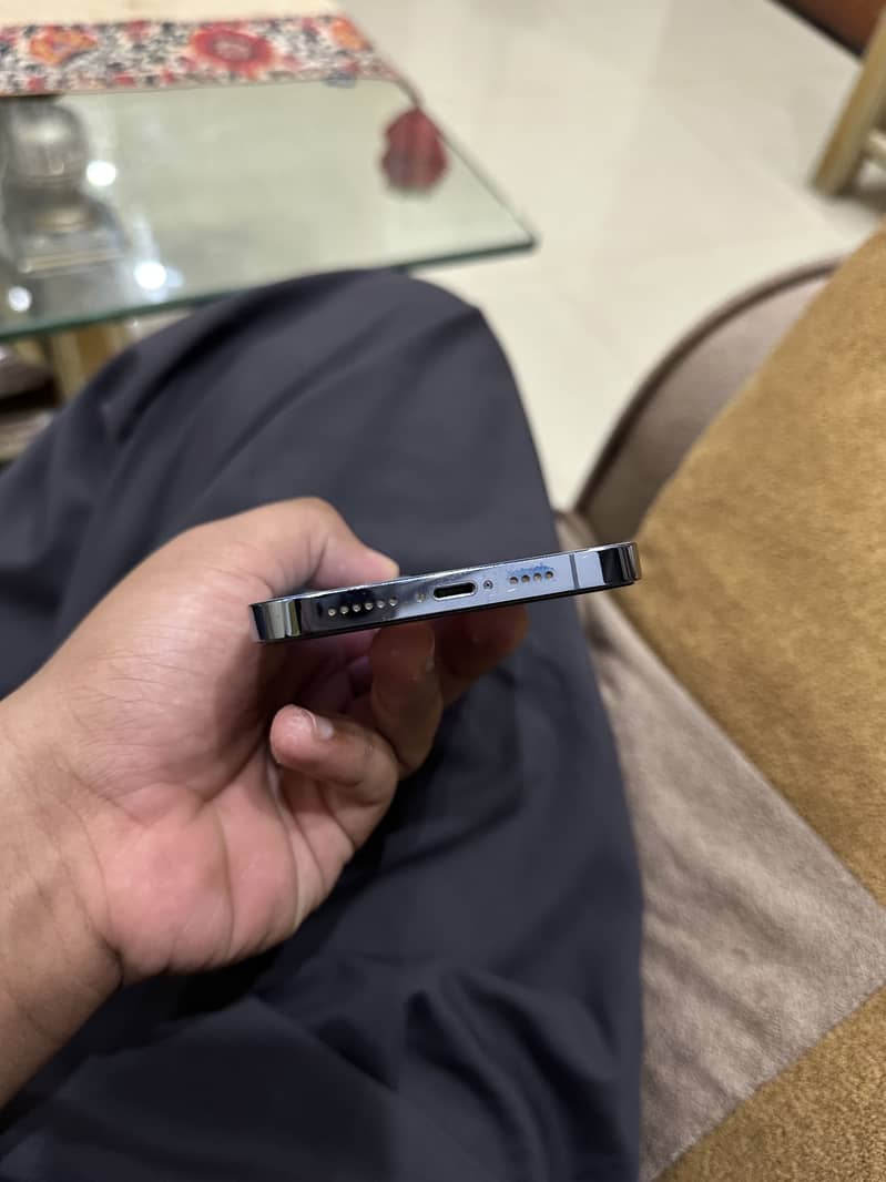 Apple iPhone 13 Pro Max 5