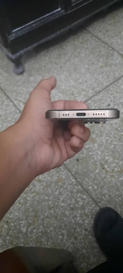 Apple iPhone 16 Pro