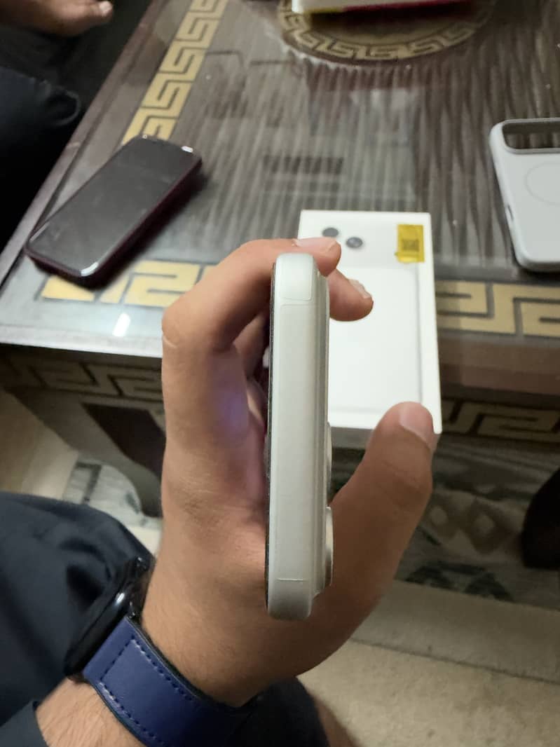Apple iPhone 17 Pro Max 3