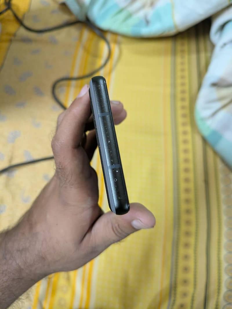 Google Pixel 6a 4