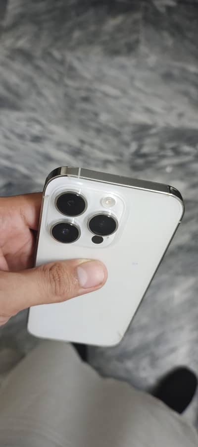 Apple iPhone 14 Pro