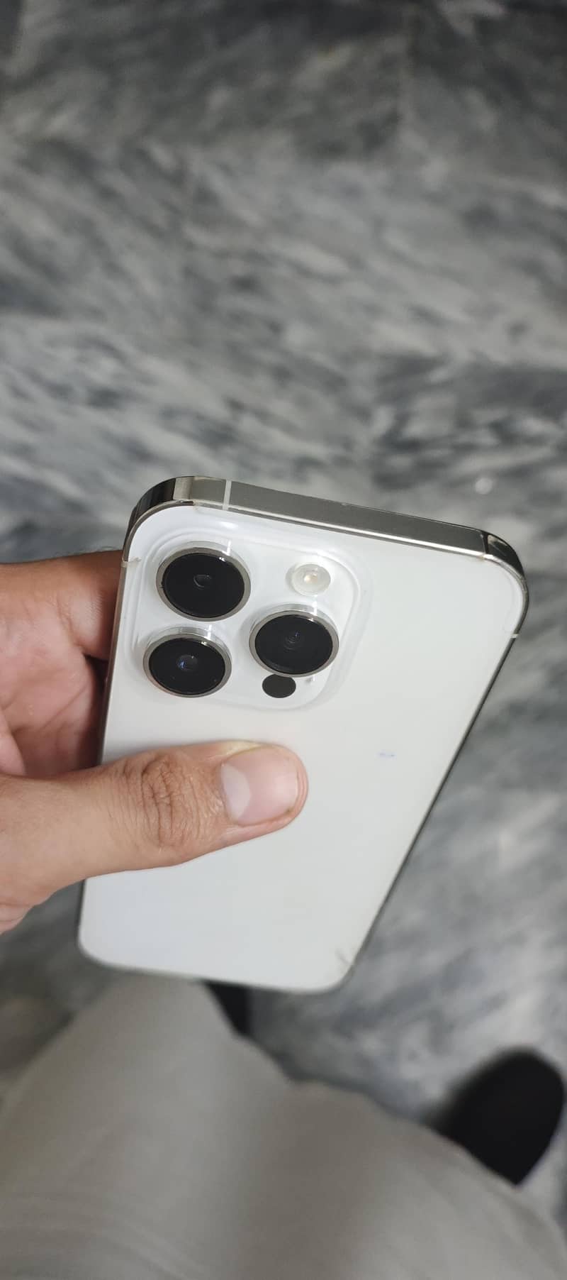 Apple iPhone 14 Pro 0
