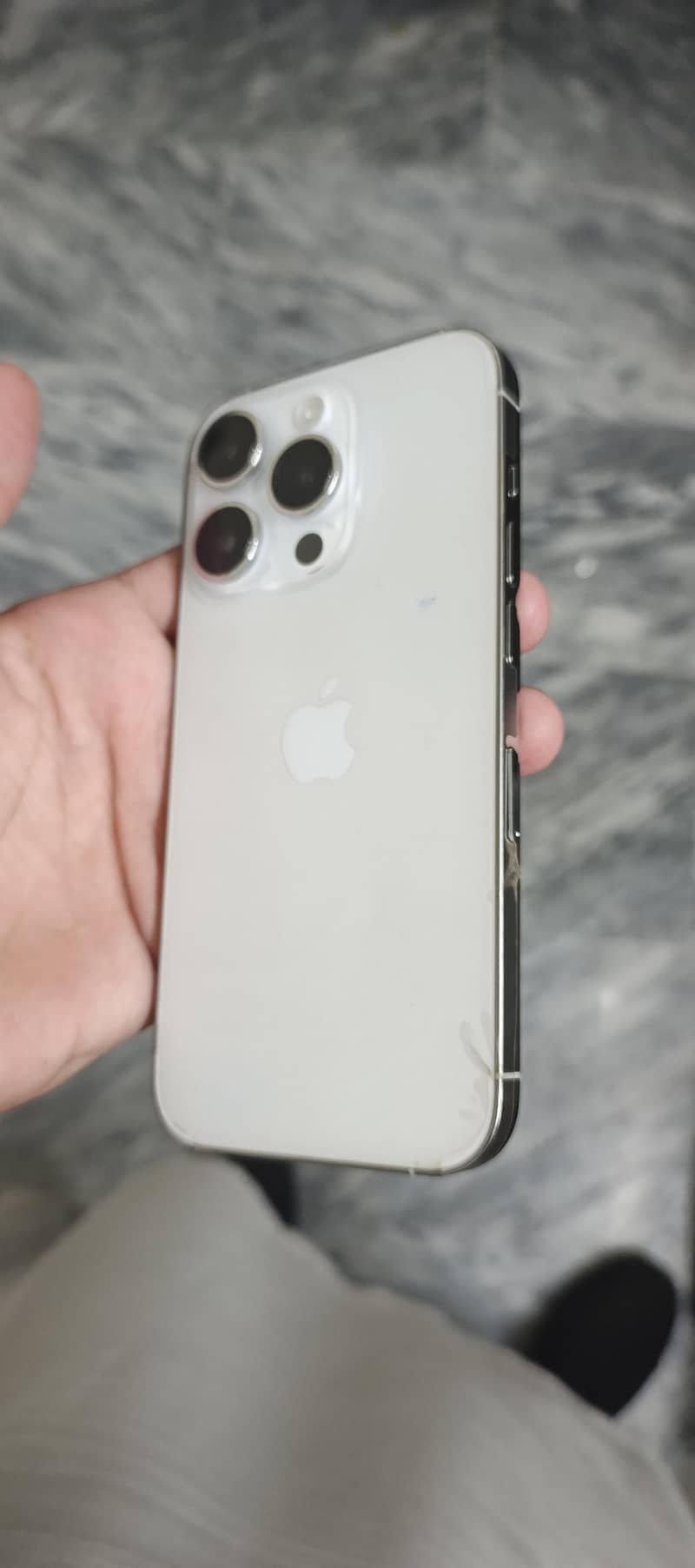 Apple iPhone 14 Pro 1