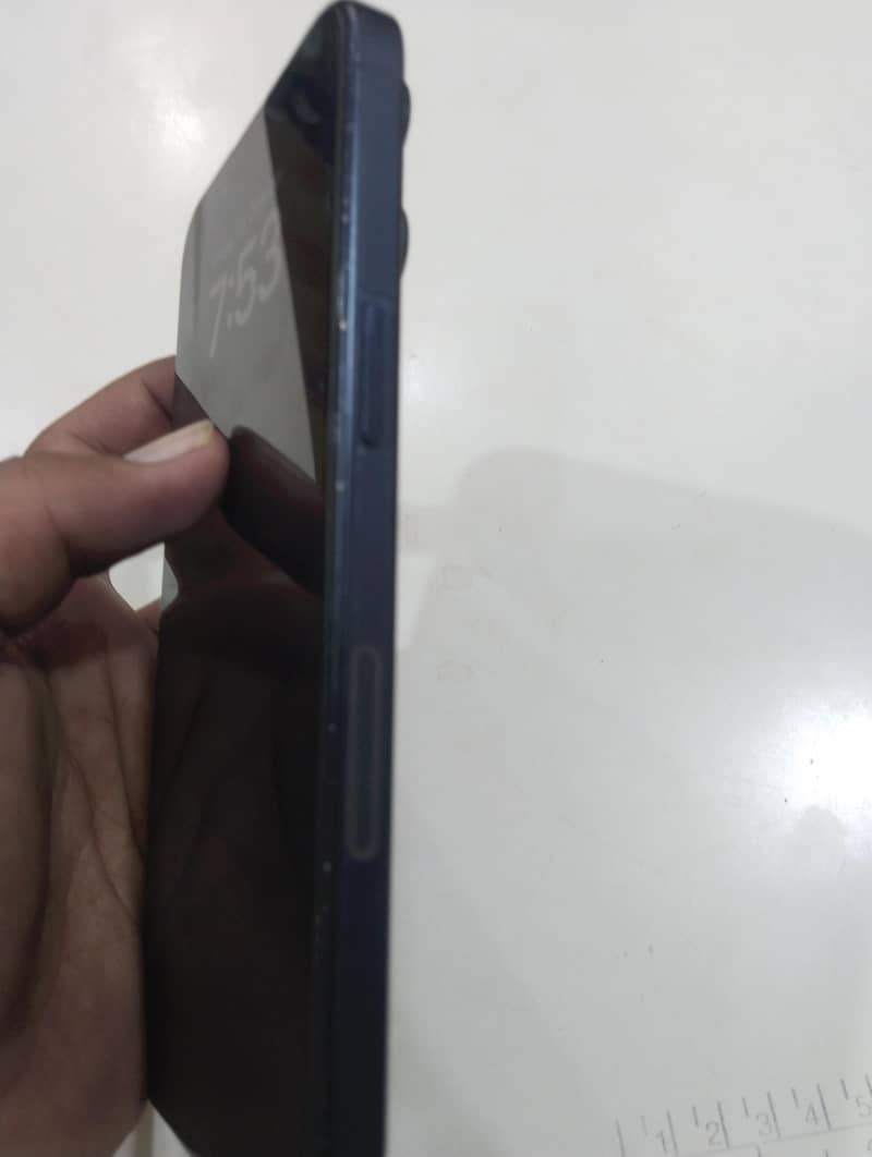 Apple iPhone 15 Pro Max 1