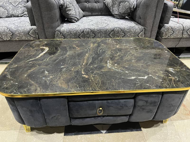7 seater sofa / center table 3