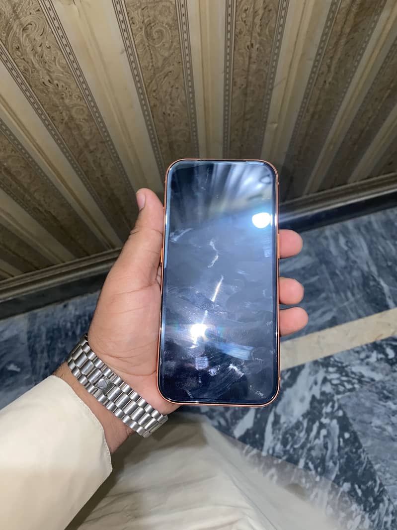 Apple iPhone 17 Pro 4