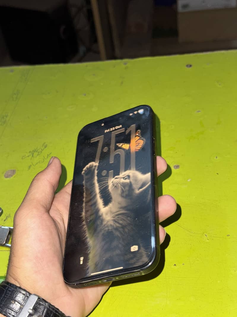 Apple iPhone 15 plus jv 1