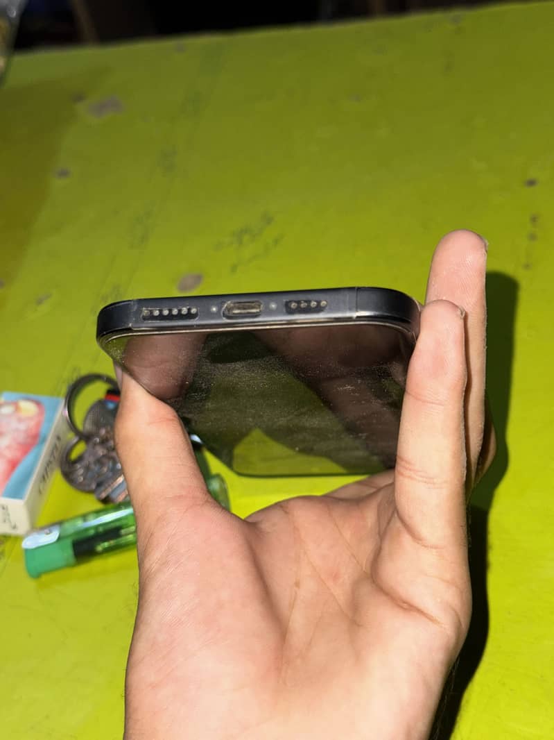 Apple iPhone 15 plus jv 4