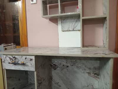 computer table / study table