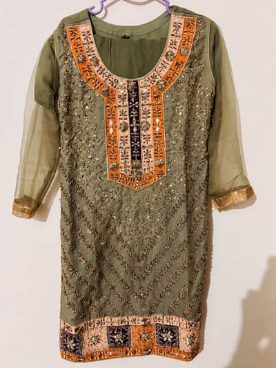 3 piece stitched fancy formal dress in 10/10 condition. Medium size