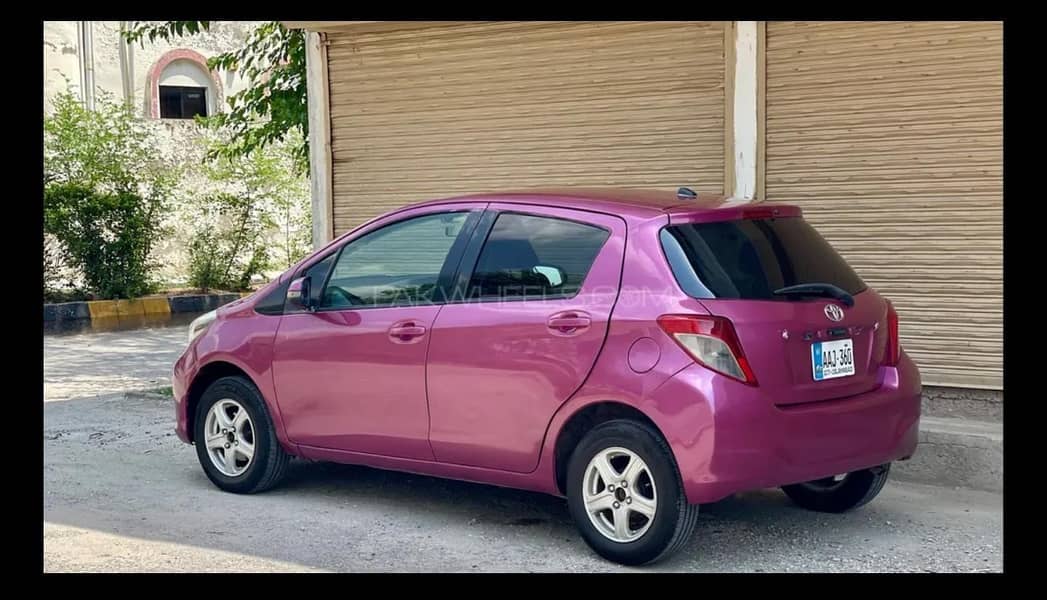 Toyota Vitz 2011 1