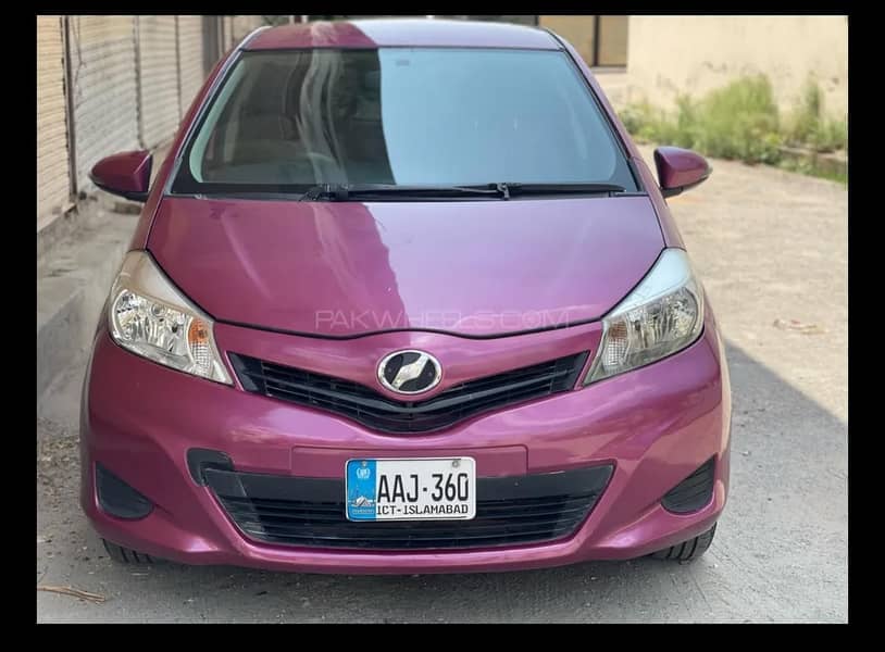 Toyota Vitz 2011 4