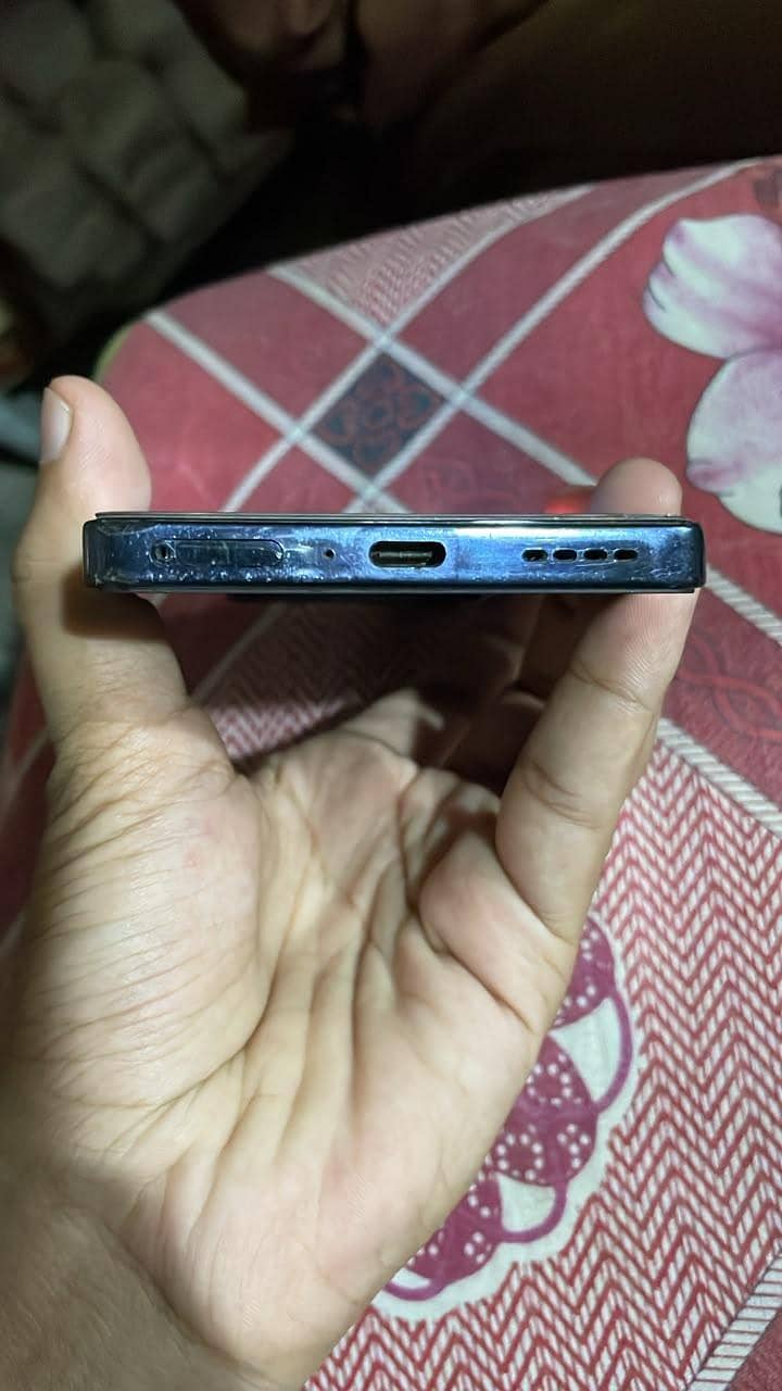 Infinix Note 40 5