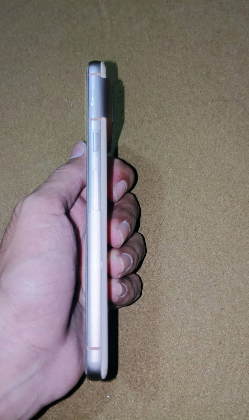Google Pixel 8 2