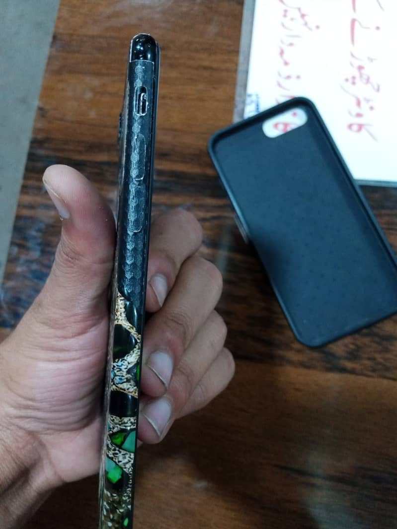 Apple iPhone 7 Plus 1