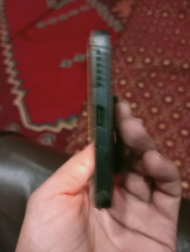 Xiaomi Redmi Note 13 Pro 4