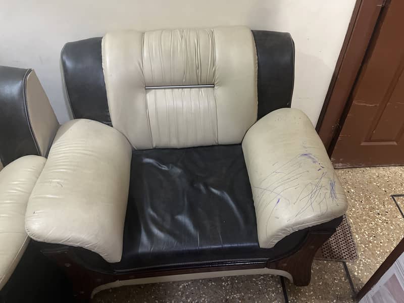 Sofa 2 + 1 seater 2