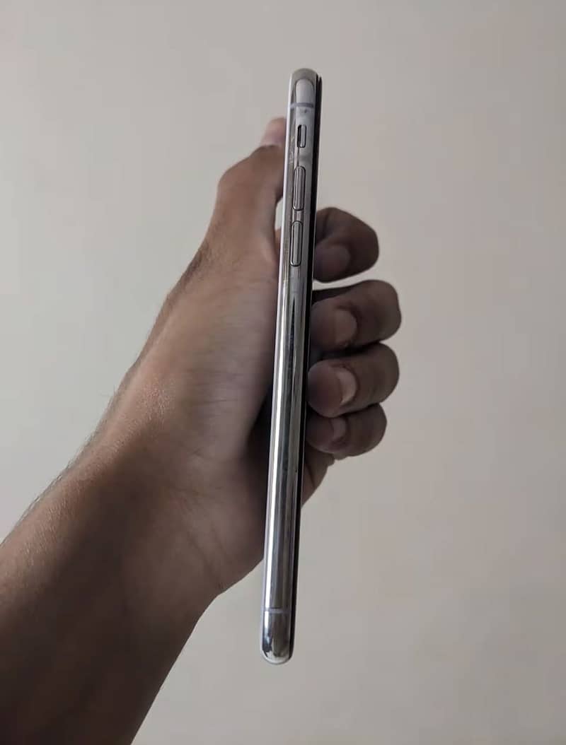 Apple iPhone X 2