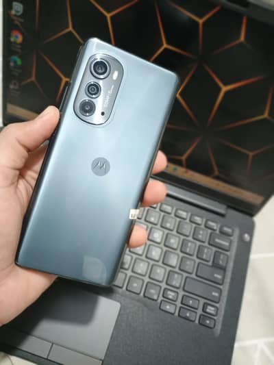 Motorola Edge 2022 ( 10/10 Mint condition )
