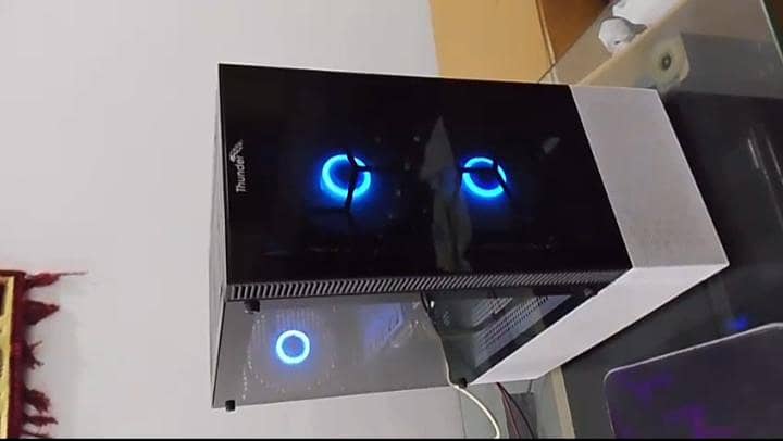 gaming PC condition 10/10 0