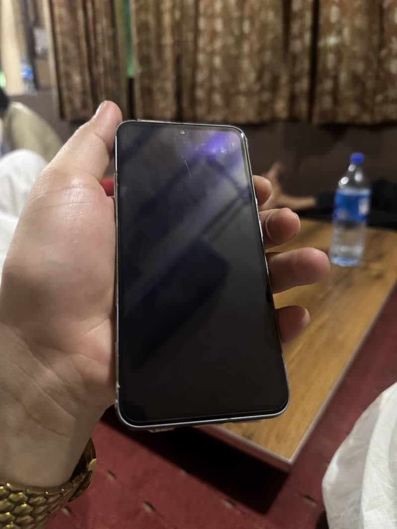Google Pixel 8 2