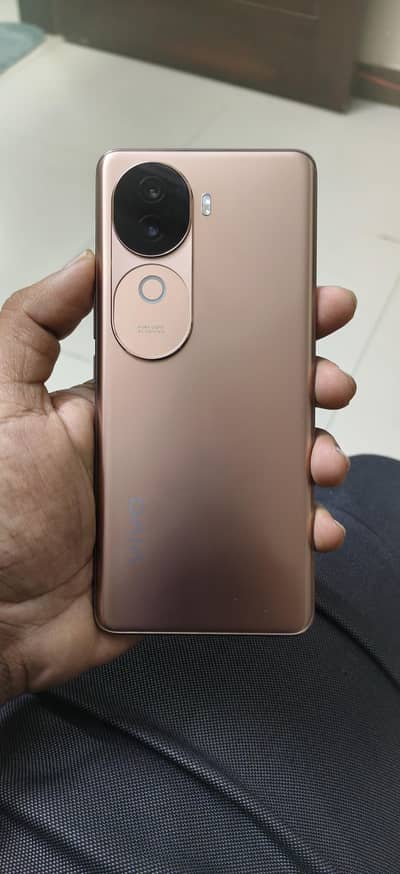Vivo V40e